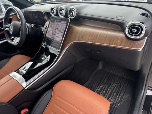 Used 2023 Mercedes-Benz GLC 300 GLC 300 image 11