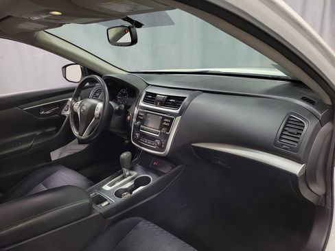 Used 2017 Nissan Altima 2.5 SV w/ Convenience Package FWD image 28