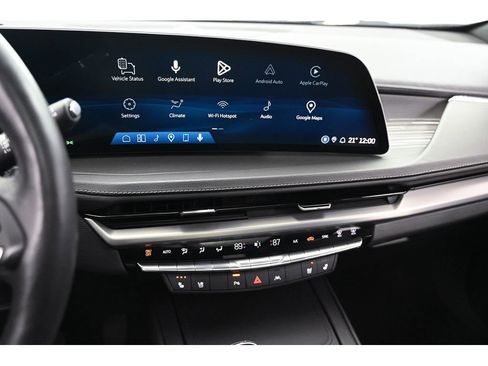 Used 2024 Cadillac XT4 Premium Luxury image 42