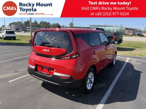 Used 2022 Kia Soul LX w/ Technology Package image 7