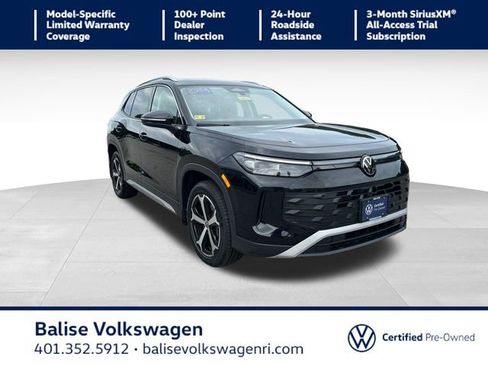 Certified 2025 Volkswagen Tiguan SE AWD/4WD image 1