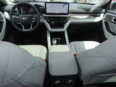 Certified 2025 Ford Explorer Platinum w/ Ultimate Package RWD image 24