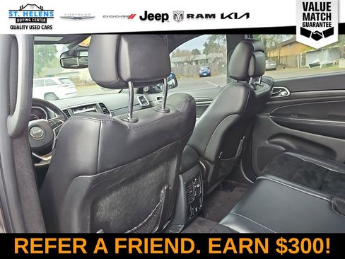 Used 2018 Jeep Grand Cherokee Altitude image 20