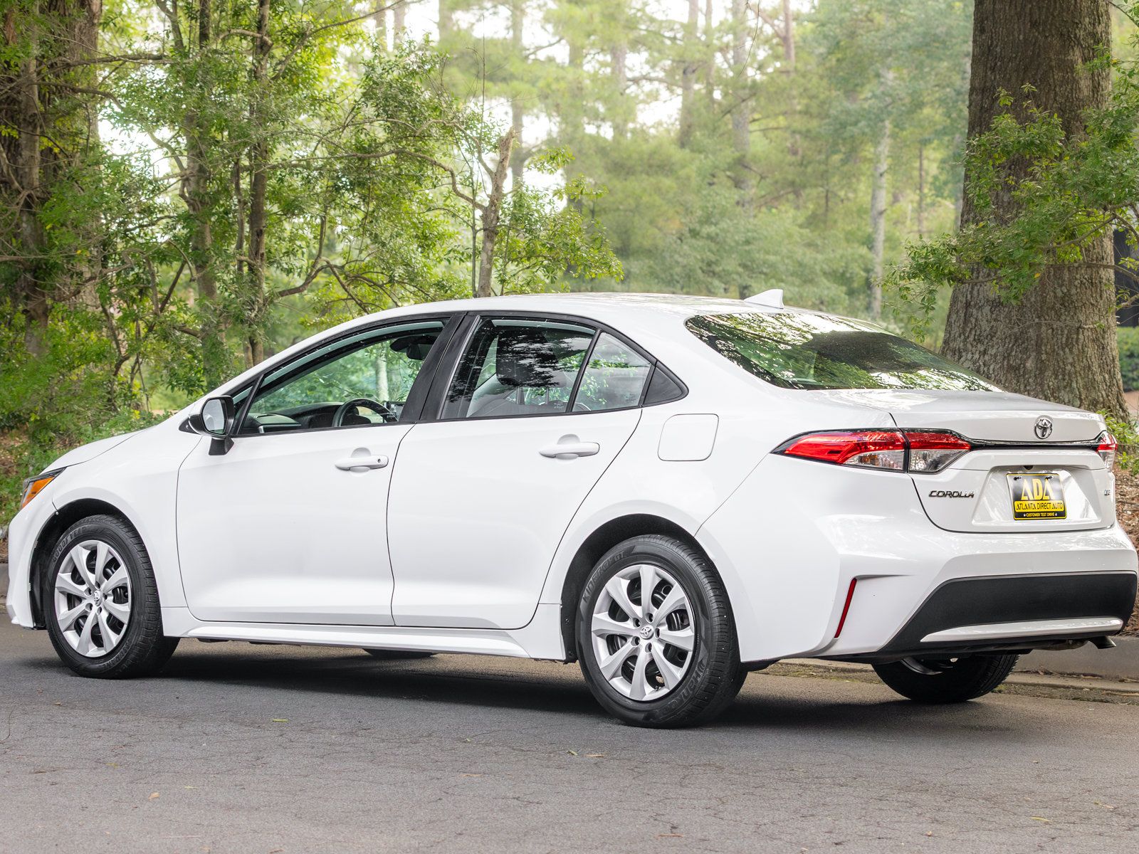 Used 2021 Toyota Corolla LE FWD image 51