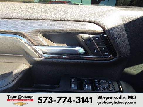 Used 2024 GMC Sierra 2500 AT4 w/ AT4 Premium Plus Package AWD/4WD image 15