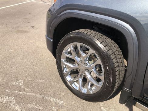 Used 2021 GMC Sierra 1500 Denali w/ Denali Ultimate Package AWD/4WD image 10