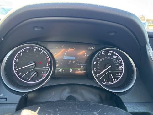 Used 2022 Toyota Camry SE image 17