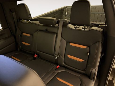 Used 2023 GMC Sierra 2500 AT4 w/ Gooseneck/5TH Wheel Package image 28