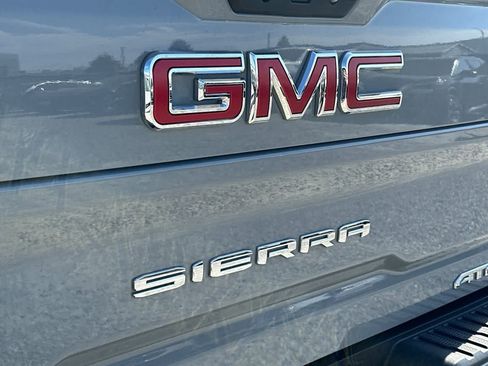 Used 2024 GMC Sierra 2500 AT4 w/ AT4 Premium Plus Package AWD/4WD image 13