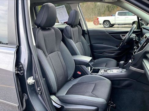 Used 2021 Subaru Forester Premium image 7