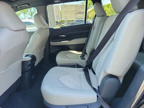 New 2026 Toyota Grand Highlander AWD Hybrid image 6