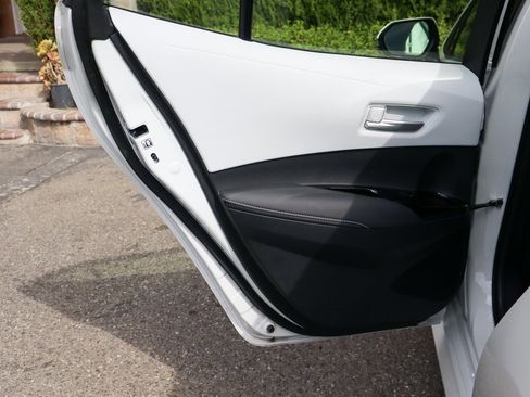 Used 2025 Toyota Corolla SE image 37