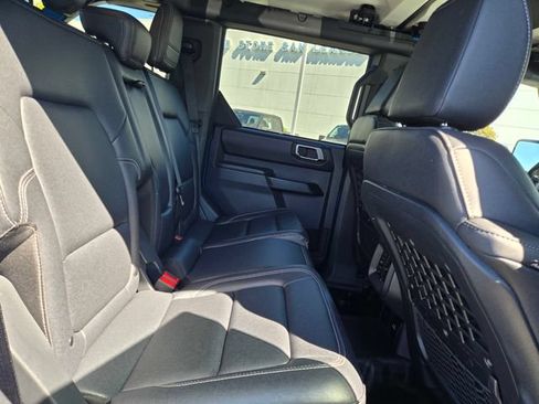Used 2021 Ford Bronco Badlands AWD/4WD image 13