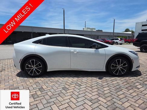 Used 2023 Toyota Prius XLE FWD image 12