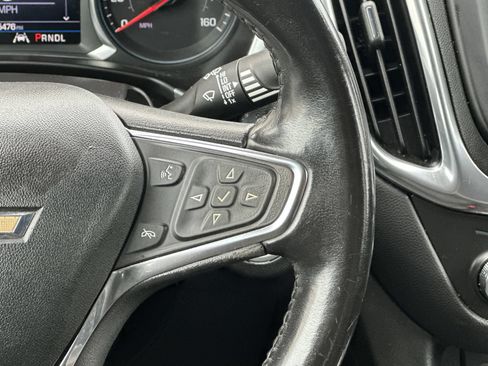 Used 2021 Chevrolet Equinox LT FWD image 21