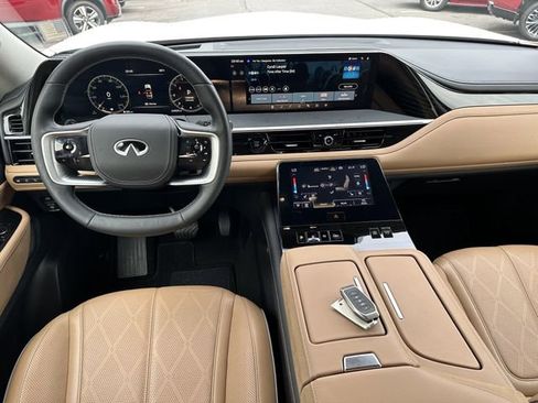 Used 2025 INFINITI QX80 Sensory AWD/4WD image 26