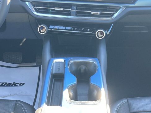 New 2026 Chevrolet Equinox EV LT w/ Convenience Package II image 18