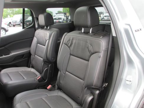 Used 2023 GMC Acadia SLT w/ Elevation Edition AWD/4WD image 21