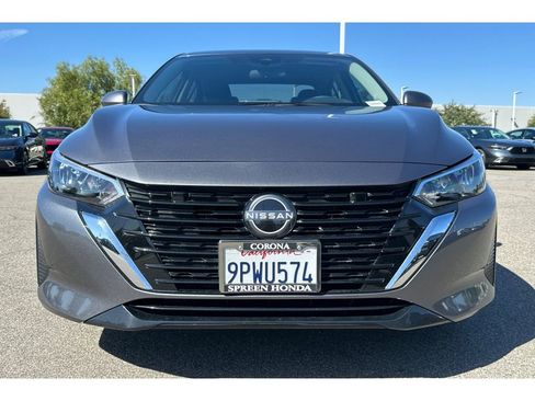 Used 2025 Nissan Sentra SV FWD image 9