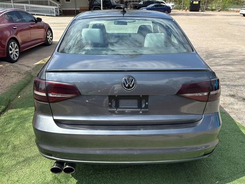 Used 2015 Volkswagen Jetta SE image 7