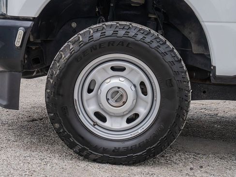 Used 2021 Ford F250 XL w/ Power Equipment Group AWD/4WD image 27