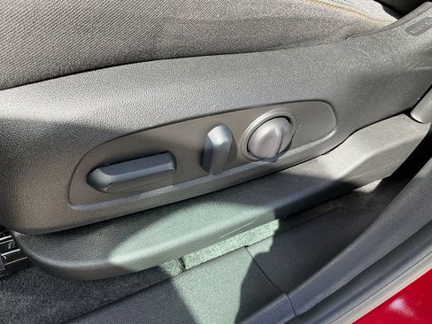 Used 2024 Chevrolet Equinox LT w/ LPO, Floor Liner Package AWD/4WD image 18