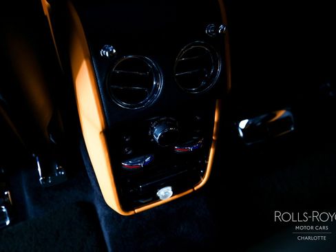 Certified 2020 Rolls-Royce Cullinan AWD/4WD image 24