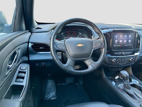 Used 2023 Chevrolet Traverse LT image 21