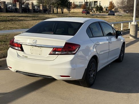 Used 2013 Honda Civic LX image 4