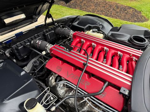 Used 1997 Dodge Viper GTS RWD image 26