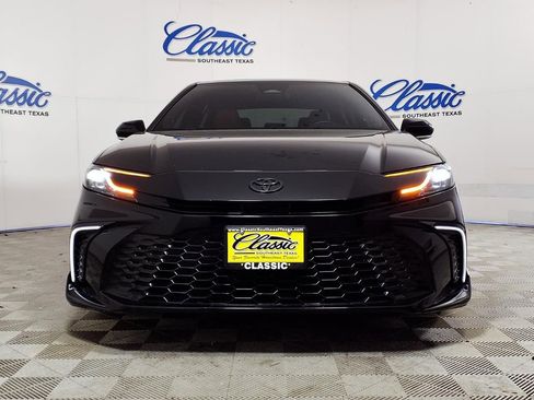 Used 2025 Toyota Camry XSE w/ Premium Package image 3