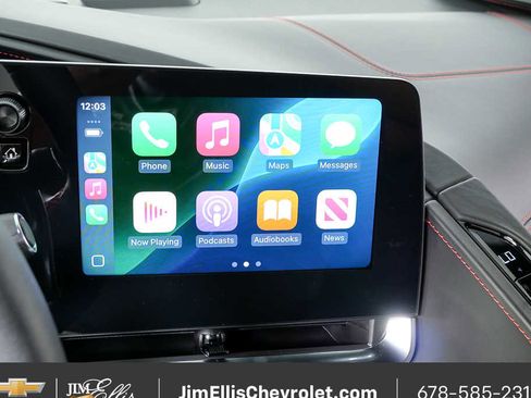 Used 2022 Chevrolet Corvette Stingray Premium Cpe w/ Z51 Performance Package image 16