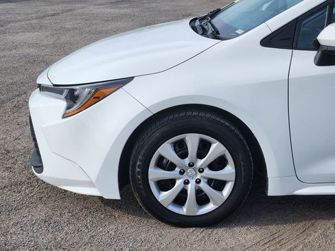 Used 2024 Toyota Corolla LE image 8