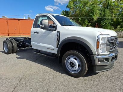 New 2026 Ford F550 4x4 Regular Cab Super Duty w/ XL Chrome Package