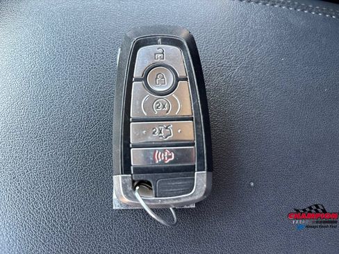 Used 2019 Ford Edge SEL w/ Equipment Group 201A AWD/4WD image 27