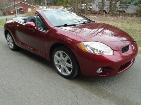 Used 2007 Mitsubishi Eclipse GT image 3