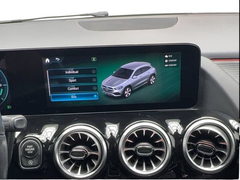 Used 2022 Mercedes-Benz GLA 250 4MATIC w/ Premium Package Lite image 47