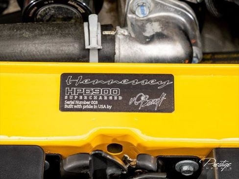 Used 2017 Dodge Challenger SRT Hellcat RWD image 6