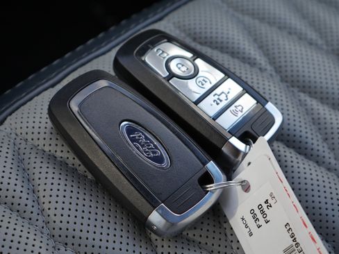 Certified 2024 Ford F350 Limited image 45