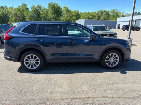 Used 2025 Honda CR-V EX image 8