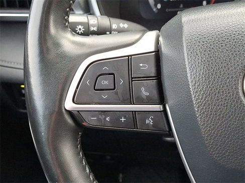 Used 2023 Toyota Highlander Platinum image 22