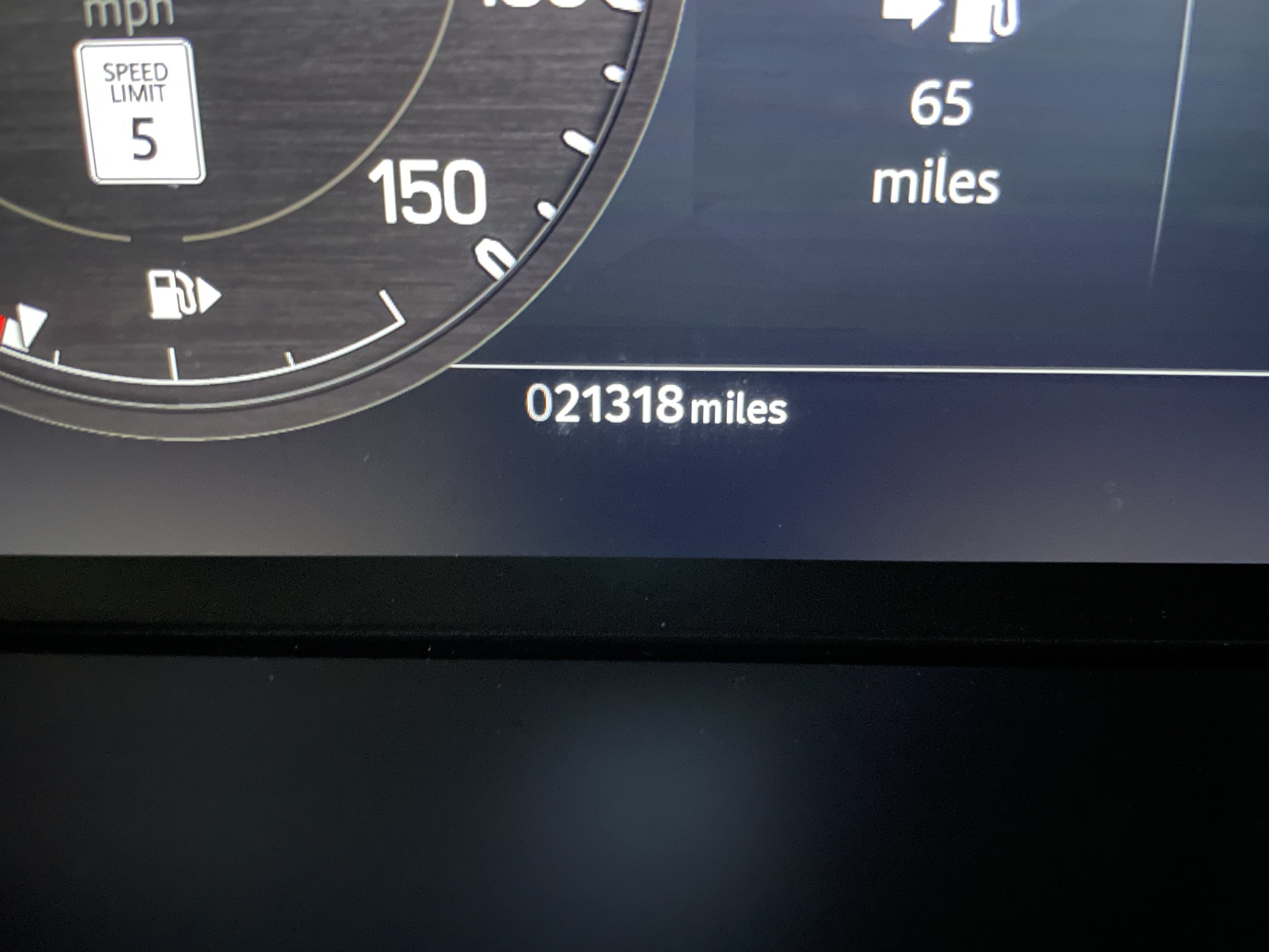 Used 2023 Land Rover Defender 110 S AWD/4WD image 25