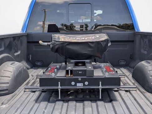Used 2021 Ford F250 Lariat w/ Lariat Ultimate Package AWD/4WD image 13