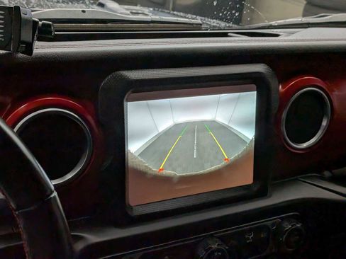 Used 2023 Jeep Wrangler Unlimited Rubicon w/ Cold Weather Group image 30