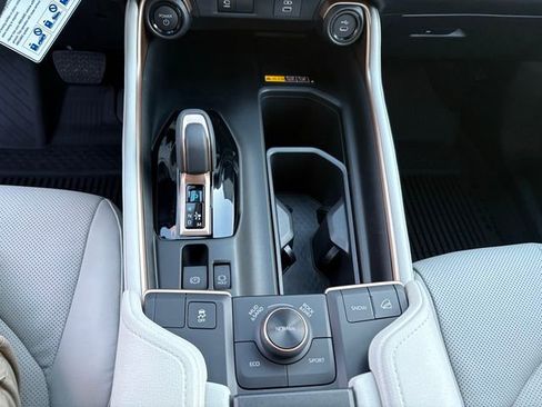 Used 2026 Toyota Grand Highlander AWD Hybrid image 22