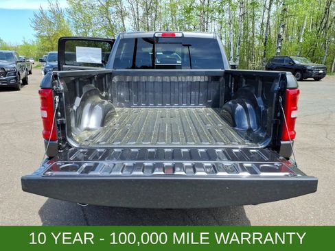 New 2026 RAM 1500 Laramie w/ Sport Appearance Package AWD/4WD image 9