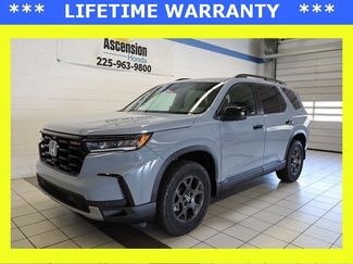 New 2025 Honda Pilot TrailSport video 1