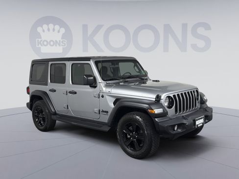 Used 2021 Jeep Wrangler Unlimited Sport image 10