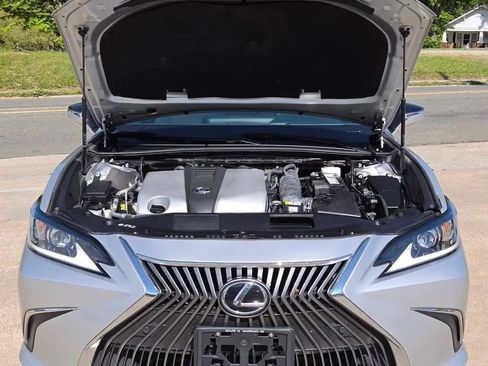 Used 2020 Lexus ES 350 w/ Accessory Package FWD image 7