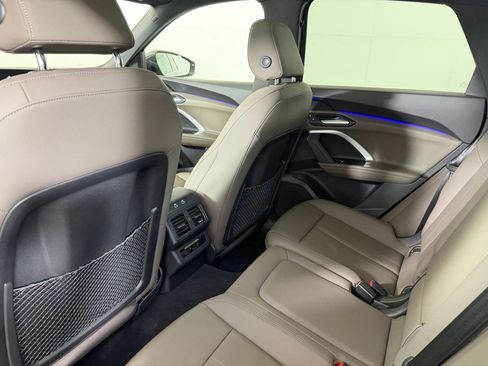 Used 2025 Audi Q5 Premium w/ Convenience Package image 22